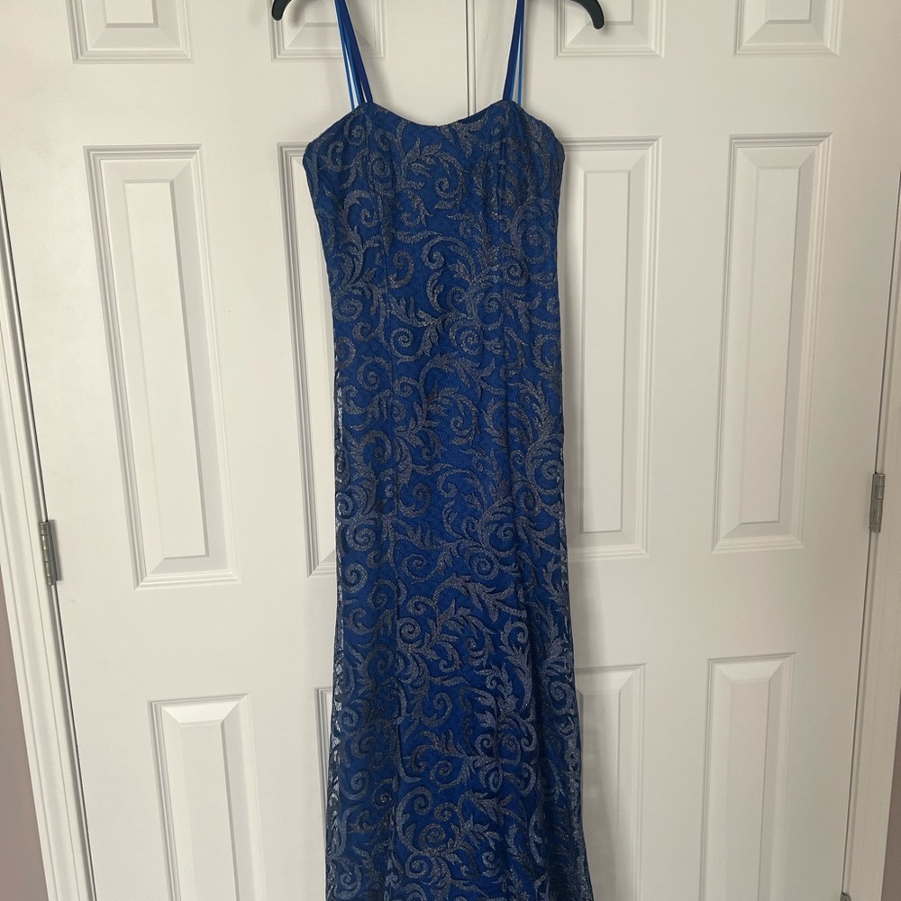 Elegant Blue Patterned Dress